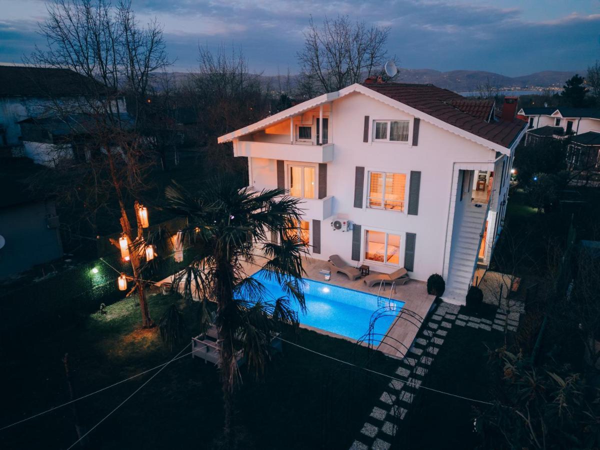 Villa Atlas Muhafazakar Havuzlu, Mustakil Genis Bahceli Sapanca Esterno foto