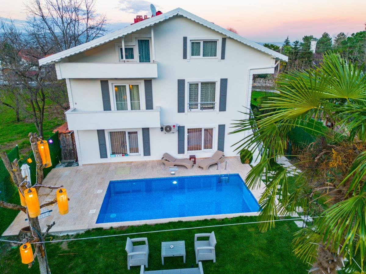 Villa Atlas Muhafazakar Havuzlu, Mustakil Genis Bahceli Sapanca Esterno foto