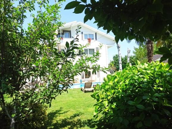 Villa Atlas Muhafazakar Havuzlu, Mustakil Genis Bahceli Sapanca Esterno foto