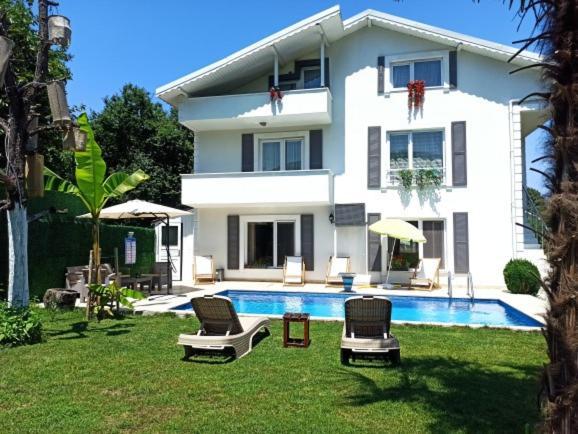 Villa Atlas Muhafazakar Havuzlu, Mustakil Genis Bahceli Sapanca Esterno foto